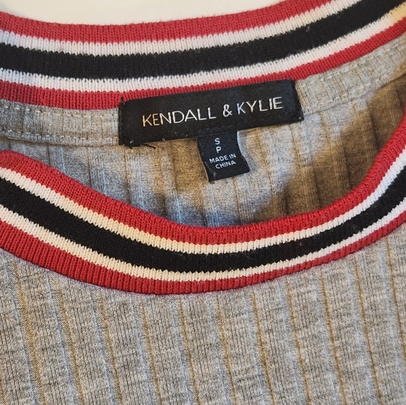 Cropped crew neck t-shirt top - Picture 3 of 4